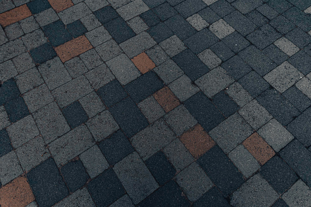 Paisagismo e design: Como o paver de concreto pode valorizar esteticamente o seu projeto 2 paver escuro